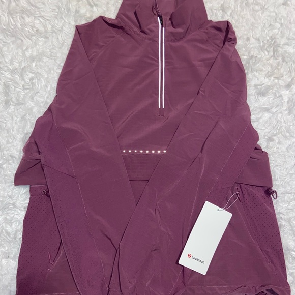 Lululemon Athletica - Picture 3 of 3